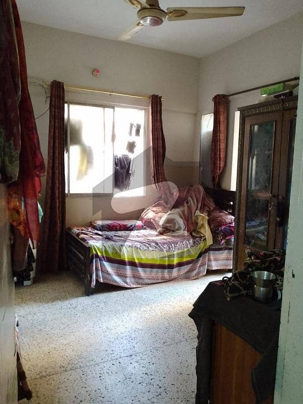 ناگن چورنگی نارتھ ناظم آباد کراچی میں 2 کمروں کا 3 مرلہ فلیٹ 39 لاکھ میں برائے فروخت۔