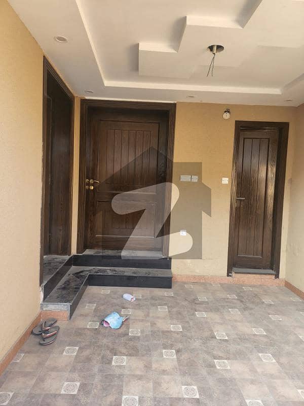 5 Marla House Like Brand New Available For Rent In Jinnah Block