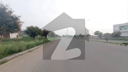 5 marla residential plot for sale B block 9 town DHA lahore