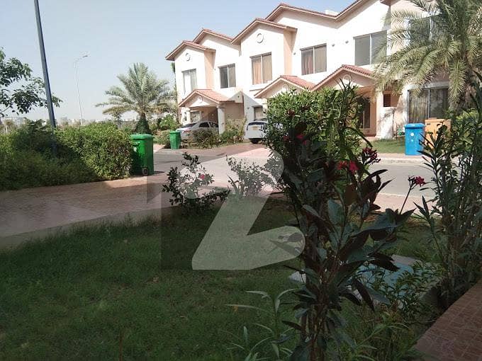 3 Bed Dd L 152 Sq Yard Villa For Sale At Precicnt-11a ( All Amenities Nearby) Heighted Location Investor Rates
