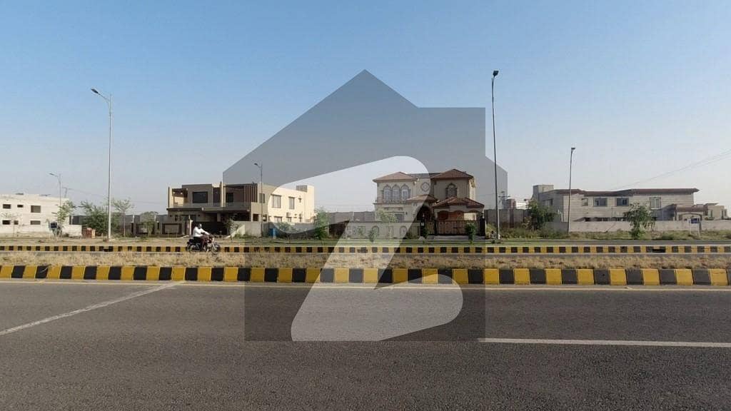 Dha Phase 7 Lahore 1 kanal Residential Plot is for Sale
