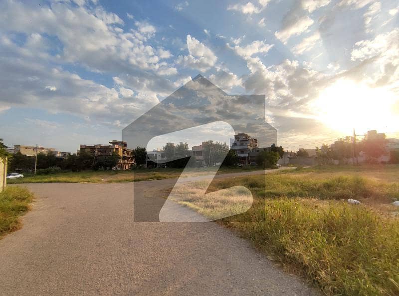 Buy A Centrally Located 3600 Square Feet Residential Plot In GulshanEMaymar Sector W Gulshan