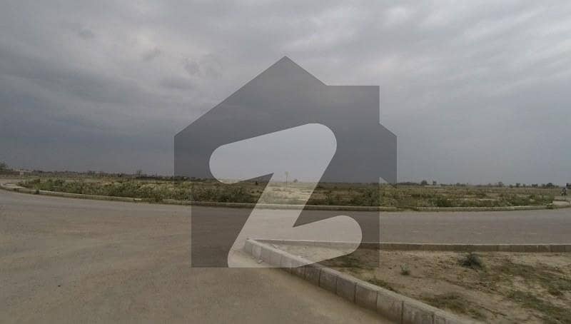 Superb Location Plot # 140 Close To Park, Mosque And Commercial Activities In Cheap Price.
