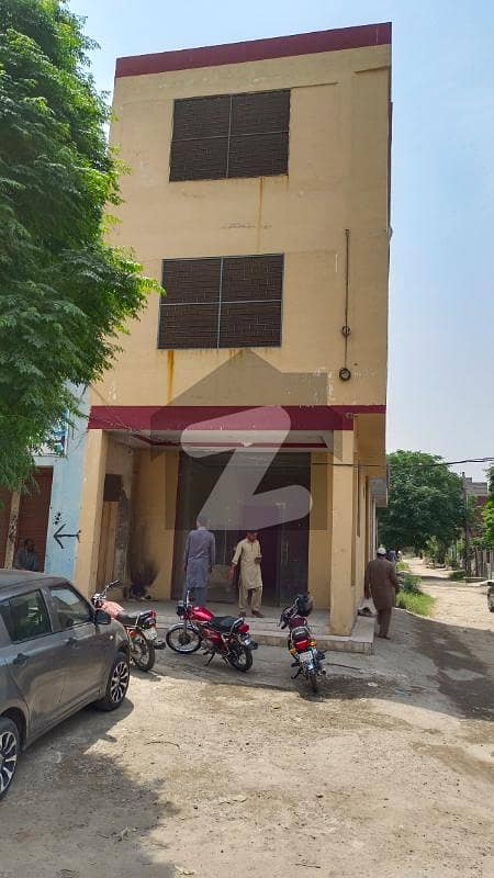 ایلیٹ ٹاؤن لاہور میں 3 کمروں کا 3 مرلہ عمارت 80 لاکھ میں برائے فروخت۔
