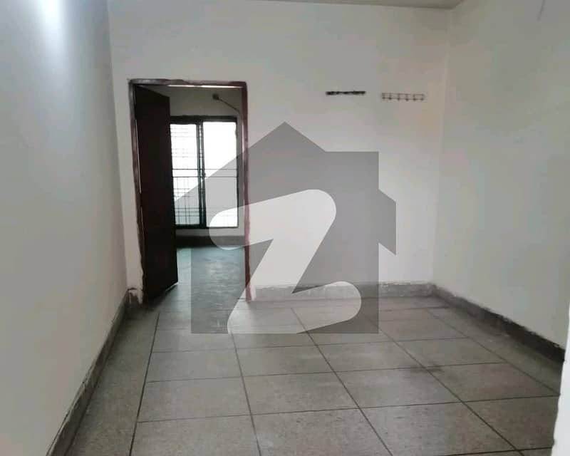 Spacious Flat Is Available In Township - Sector B1 For Rent