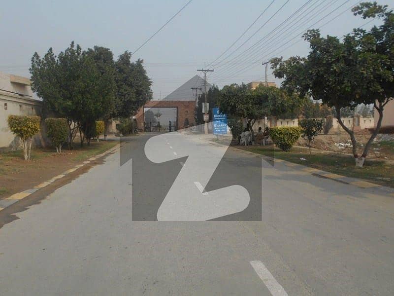 A Good Option For sale Is The Residential Plot Available In TECH Town (TNT Colony) In Faisalabad