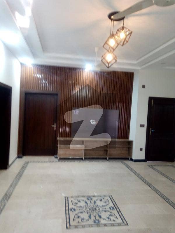 Pha Socity 1 Kanal Ground Floor 3 Bed Is Available For Rent