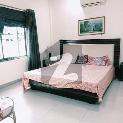 vip Furnished Bed Room on Rent in phase 8 parkview