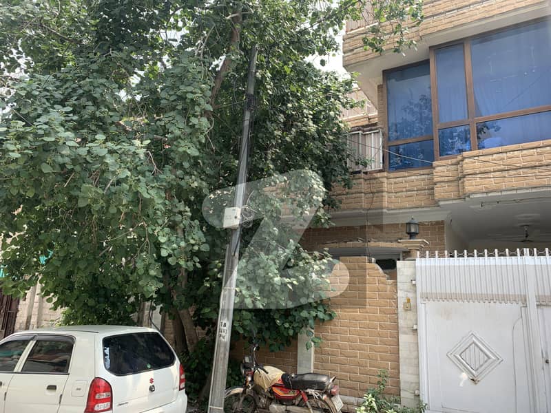 حیات آباد فیز 6 - ایف5 حیات آباد فیز 6 حیات آباد پشاور میں 6 کمروں کا 7 مرلہ مکان 3.2 کروڑ میں برائے فروخت۔