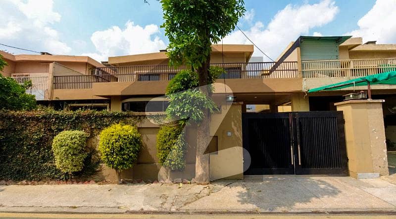 14 Marla House Is Available For Sale On Tufail Road Cantt Lahore