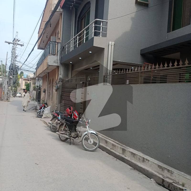 پشاور روڈ راولپنڈی میں 8 کمروں کا 10 مرلہ مکان 3.0 کروڑ میں برائے فروخت۔