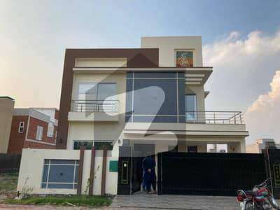 Brand New 10 Marla House Available For Rent In Talha Block Sector E Bahria Town