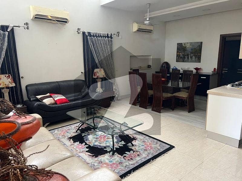 ڈیفینس رایا ڈی ایچ اے ڈیفینس لاہور میں 8 کمروں کا 1 کنال مکان 14 کروڑ میں برائے فروخت۔