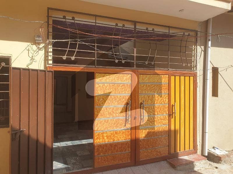 گلشنِ خورشید روڈ راولپنڈی میں 2 کمروں کا 4 مرلہ مکان 65.0 لاکھ میں برائے فروخت۔