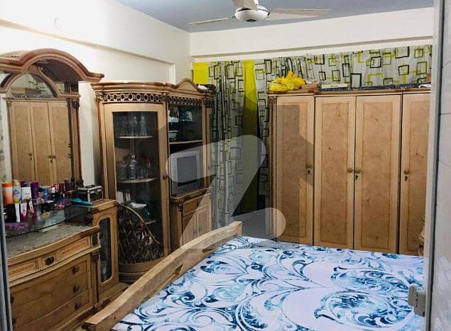 نارتھ ناظم آباد ۔ بلاک این نارتھ ناظم آباد,کراچی میں 7 کمروں کا 16 مرلہ مکان 6.8 کروڑ میں برائے فروخت۔