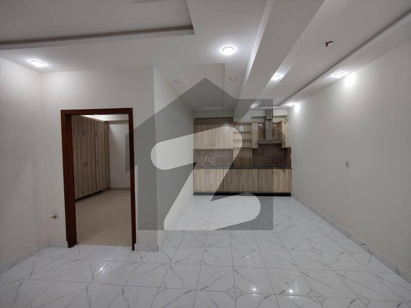 Prime Location 1140 Square Feet Flat For Sale In Rs. 11,500,000 Only