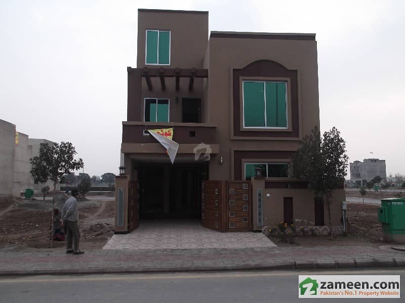 Good Location 5 Marla Brand New House For Sale In Bahria Town Lahore