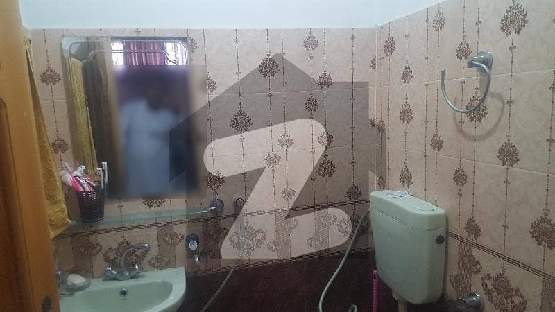 نواں شیر ایبٹ آباد میں 6 کمروں کا 5 مرلہ مکان 1.1 کروڑ میں برائے فروخت۔