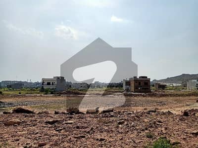 10 Marla Heighted Plot Available For Sale Margalla Facing View