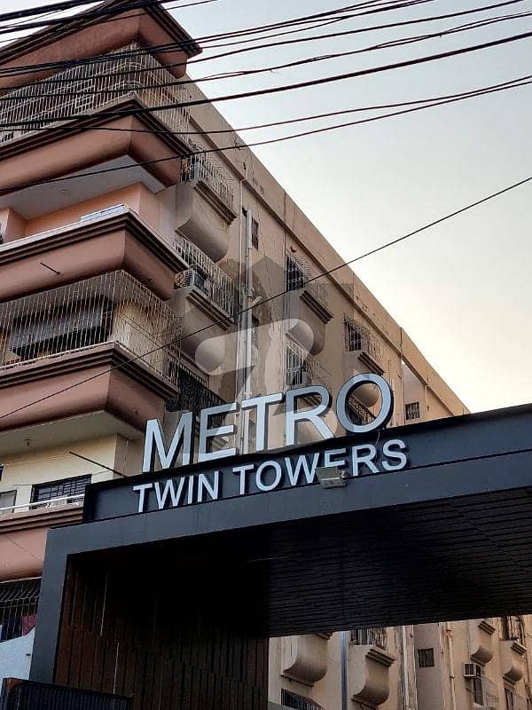 3Bed DD Apartment available for rent in Metro Twin Towers