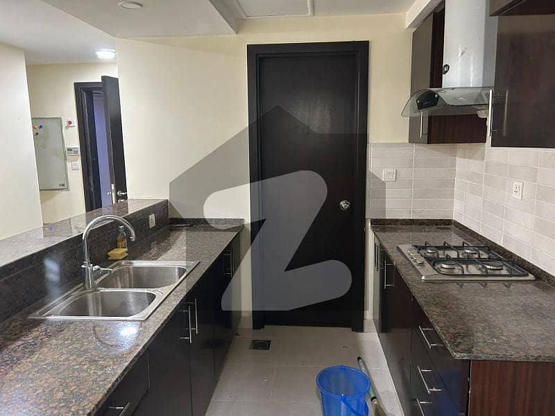 Apartment for rent in coral tower