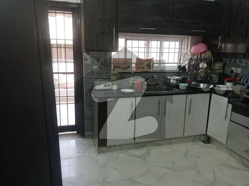 14 Marla Upper Portion Available For Rent In Paragon City