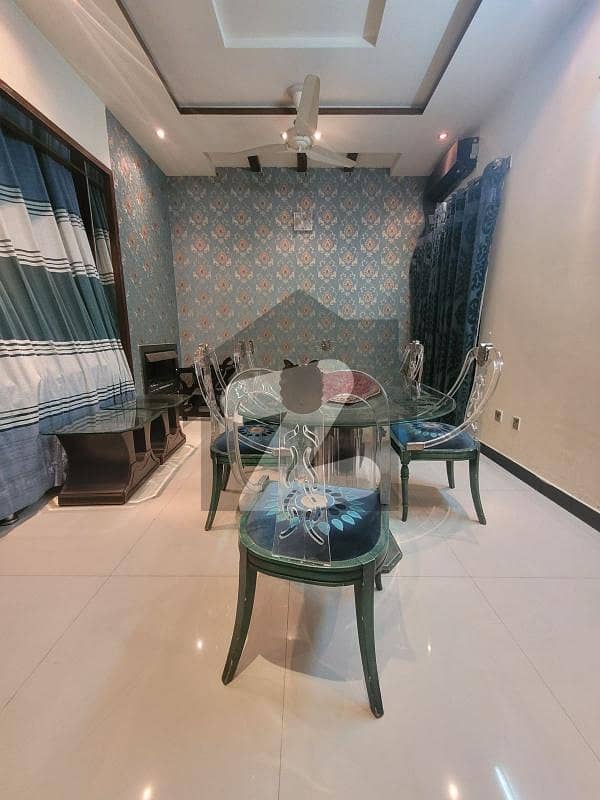 ریونیو سوسائٹی - بلاک اے ریوینیو سوسائٹی لاہور میں 5 کمروں کا 1 کنال مکان 5.5 کروڑ میں برائے فروخت۔
