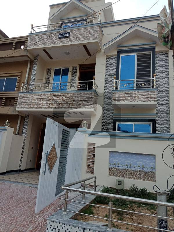 25x40 double story house for rent