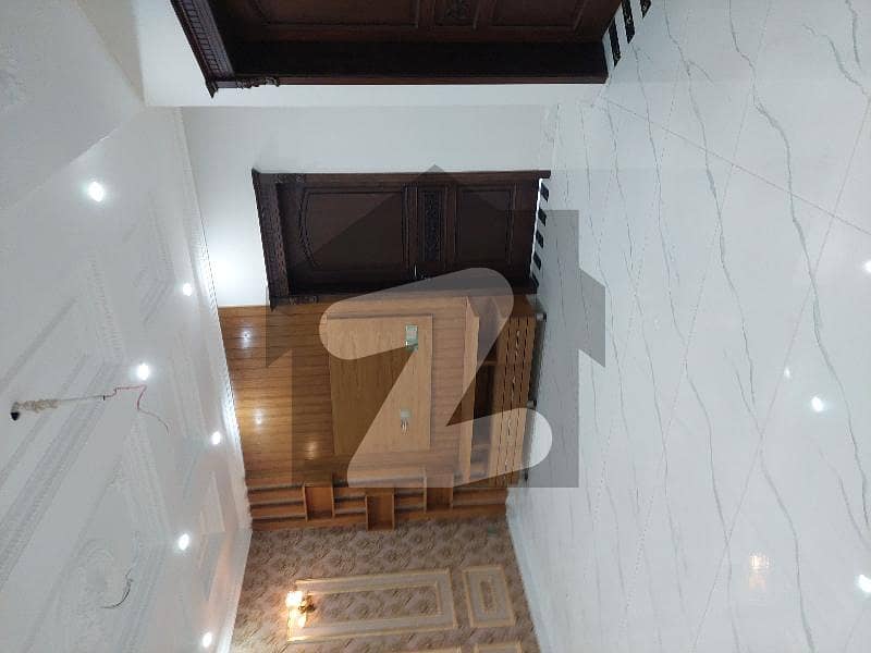 ویلینشیاء ۔ بلاک ایل ویلینشیاء ہاؤسنگ سوسائٹی لاہور میں 4 کمروں کا 10 مرلہ مکان 1.2 لاکھ میں کرایہ پر دستیاب ہے۔