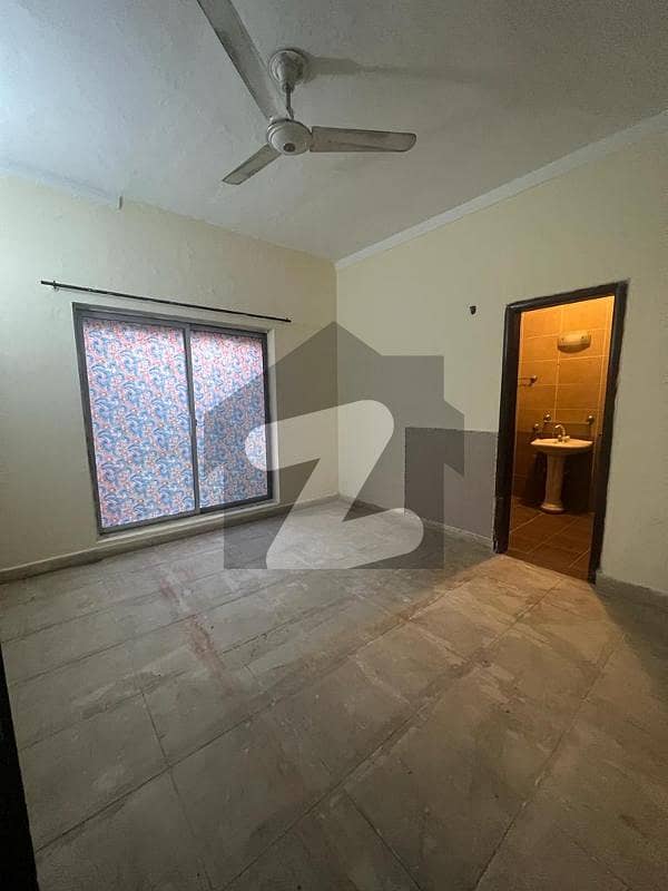 Dha Phase 3, Sector B, 10 Marla Upper Portion For Rent