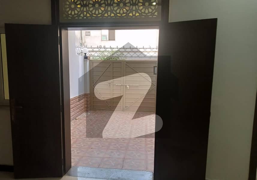 آفیسرز گارڈن کالونی ورسک روڈ پشاور میں 6 کمروں کا 3 مرلہ مکان 1.7 کروڑ میں برائے فروخت۔