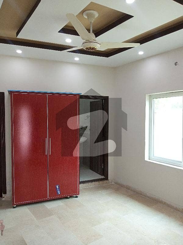 Double story house for rent in line 4 near range road Rwp