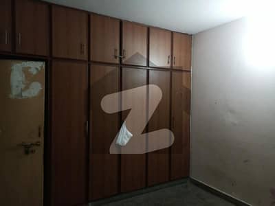 Independent Room Near Comsats University Lahore