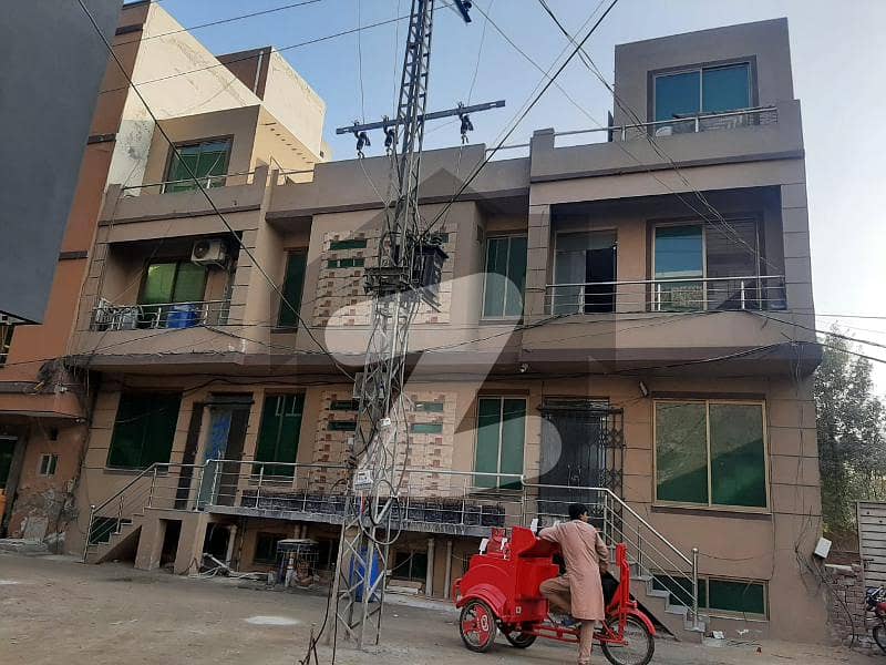 رائیونڈ روڈ لاہور میں 11 کمروں کا 10 مرلہ عمارت 9 کروڑ میں برائے فروخت۔ رائیونڈ روڈ لاہور میں 11 کمروں کا 10 مرلہ عمارت 9 کروڑ میں برائے فروخت۔