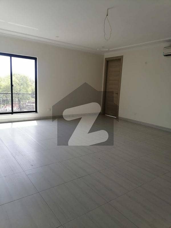 Gulberg Three Bedrooms Peaceful & Secured Apartment Is Available On Rent
