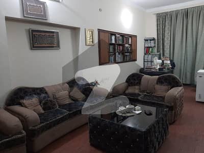 فیصل ٹاؤن ۔ بلاک ڈی فیصل ٹاؤن لاہور میں 3 کمروں کا 5 مرلہ مکان 2 کروڑ میں برائے فروخت۔
