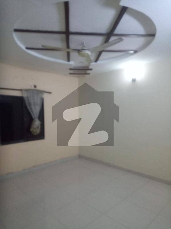 A 2200 Square Feet Lower Portion Has Landed On Market In Clifton - Block 9 Of Karachi