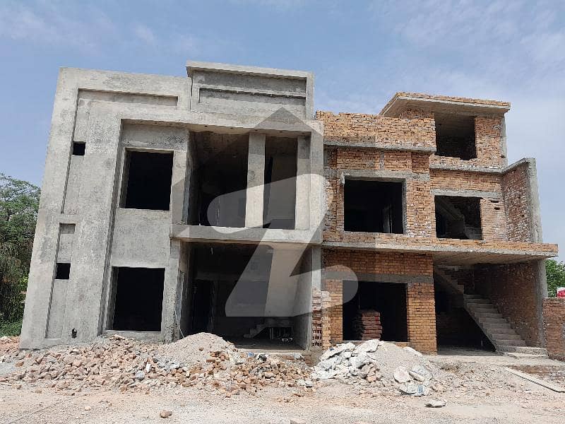 کالٹکس روڈ راولپنڈی میں 5 کمروں کا 6 مرلہ مکان 1.7 کروڑ میں برائے فروخت۔