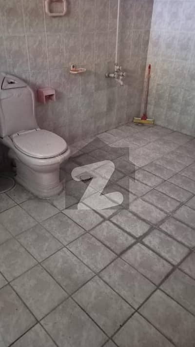 10 Marla Upper Portion For Rent in Mamdot blk Mustafa Town Lahore ...
