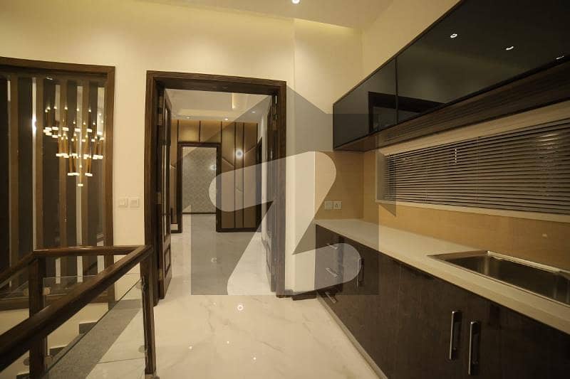 10 Marla Upper portion for rent in Grove Block Paragon City