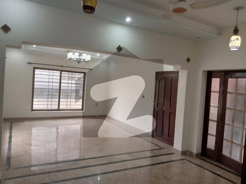 PWD Housing Society - Block B 12 Marla Upper Portion Up For rent