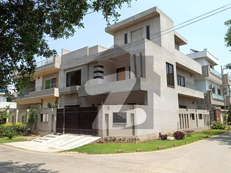 10 Marla Grey Structure House Is Available For Sale Iqbal Avenue