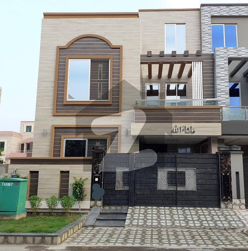 5 Marla Beautiful House For Rent In AA Block Sector D Bahria Town