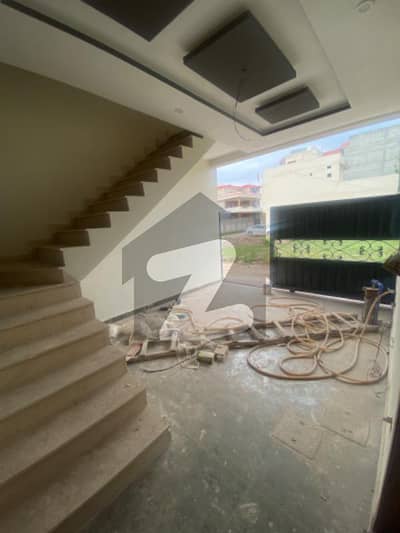 House Available For Sale In Banigala