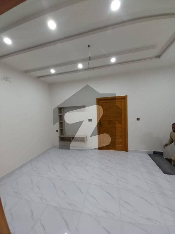 ماڈل سٹی ون کینال روڈ فیصل آباد میں 3 کمروں کا 3 مرلہ مکان 40 ہزار میں کرایہ پر دستیاب ہے۔