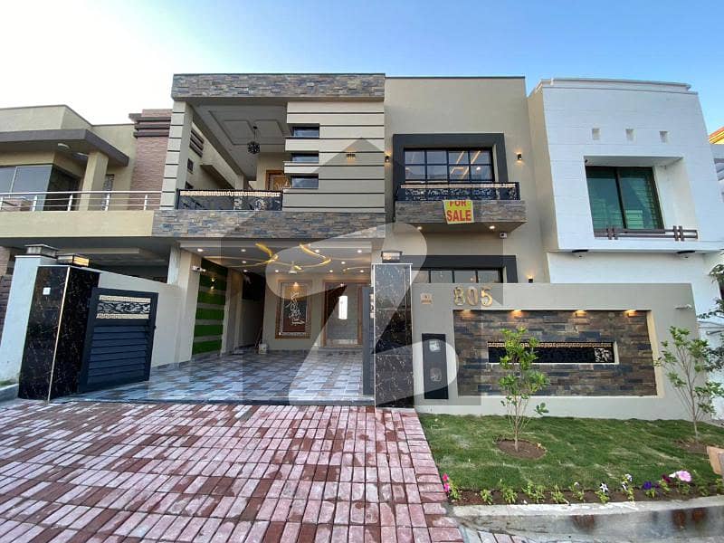 Ideally Located House Of 10 Marla Is Available For sale In Rawalpindi