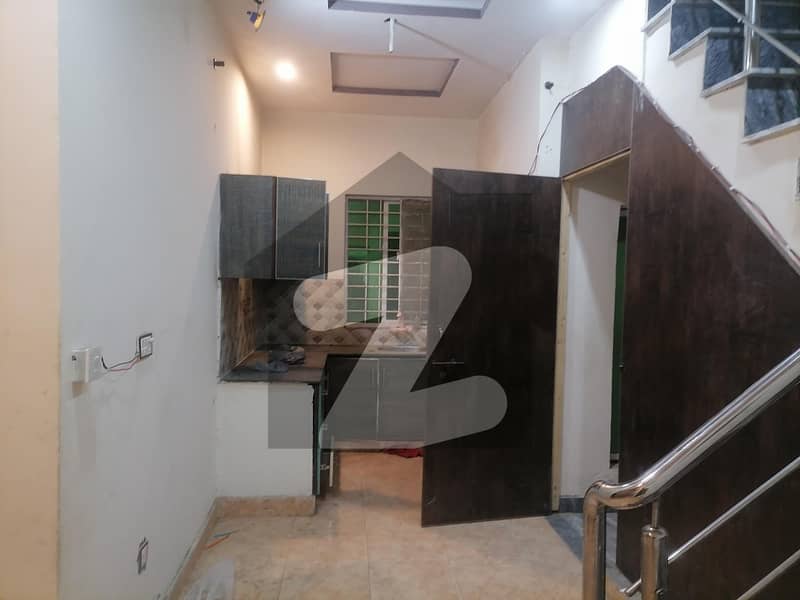 5 Marla Upper Portion In Park View City Of Lahore Is Available For rent