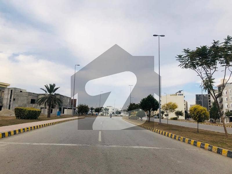 8 Marla Commercial Plot Available In Dancing Fountain Block Citi