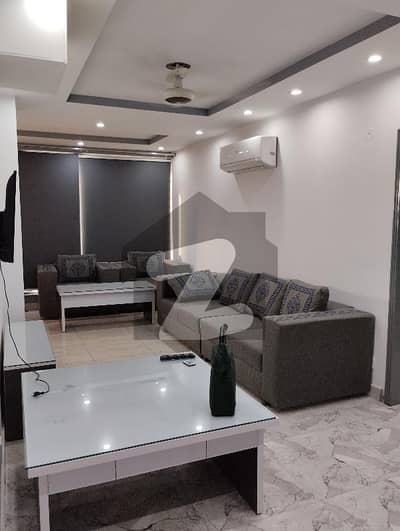 بحریہ ٹاؤن ۔ سیکٹر ایف بحریہ ٹاؤن لاہور میں 3 کمروں کا 5 مرلہ فلیٹ 90 ہزار میں کرایہ پر دستیاب ہے۔