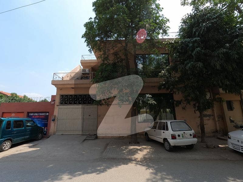 گلبرگ 3 - بلاک ایل گلبرگ 3 گلبرگ لاہور میں 4 کمروں کا 7 مرلہ مکان 1 لاکھ میں کرایہ پر دستیاب ہے۔
